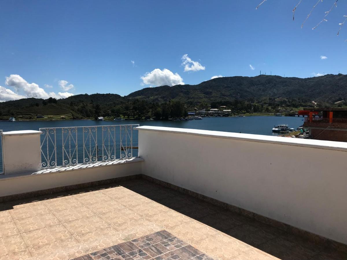 Hotel Bahia Guatapé Esterno foto